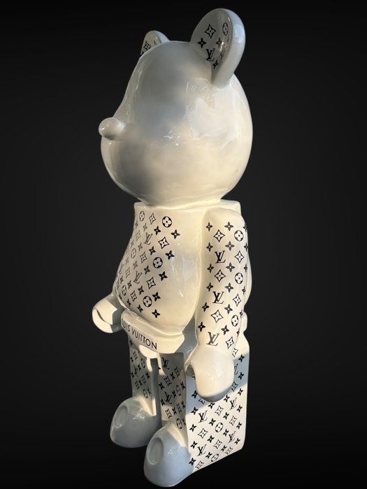 AmsterdamArts - XXL Louis Vuitton Bear statue black  white