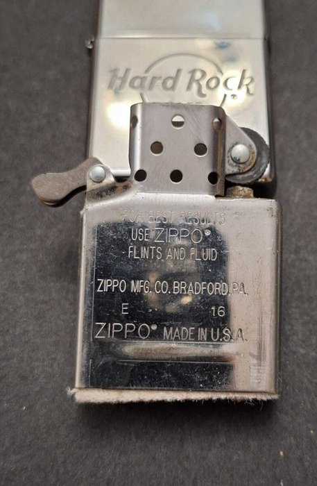 Zippo, Hard Rock Cafe Florence Año 2016 Mes Marzo - Lighter - Stål