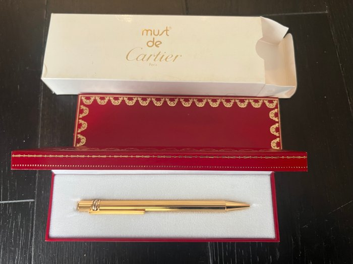 Cartier - Cartier ballpoint gold plated pen with striated body - Kuglepen