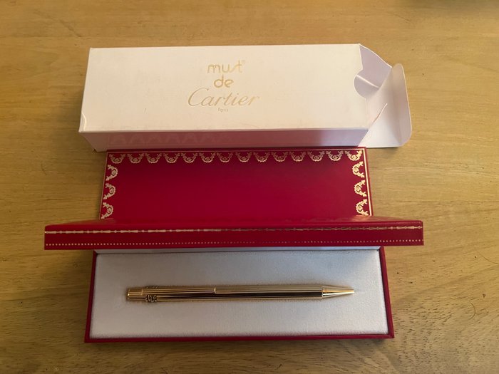 Cartier - Cartier ballpoint gold plated pen with striated body - Kuglepen