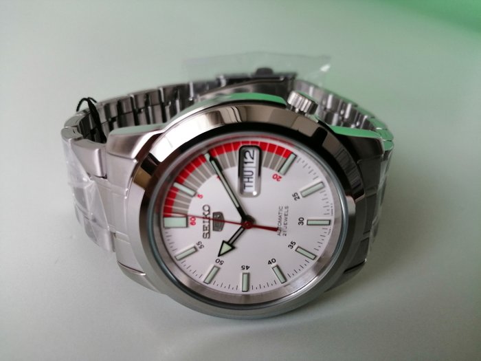 Seiko - Seiko 5 - Ingen mindstepris - Mænd - 2011-nu