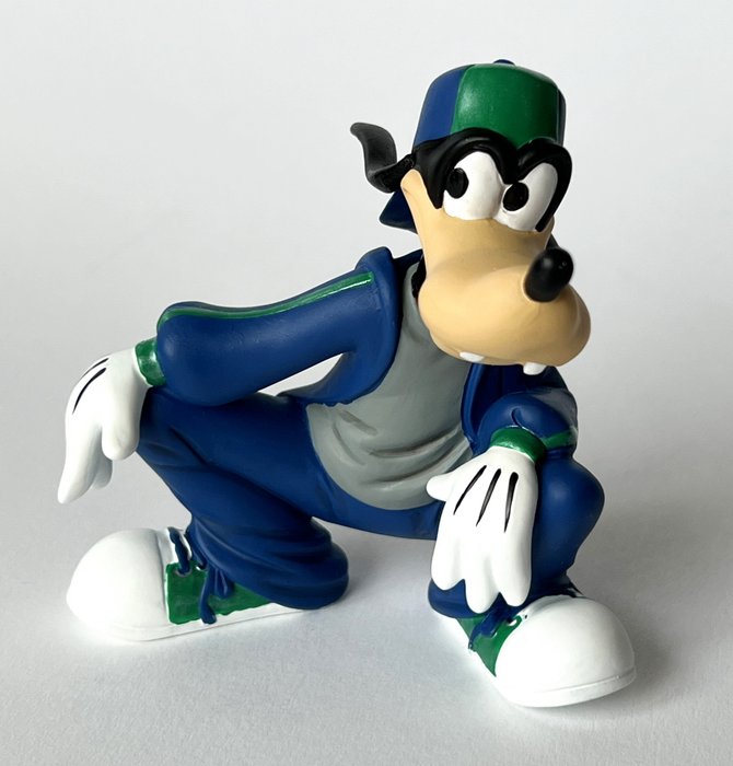 Disney Showcase - Urban Goofy - Enesco 4026099