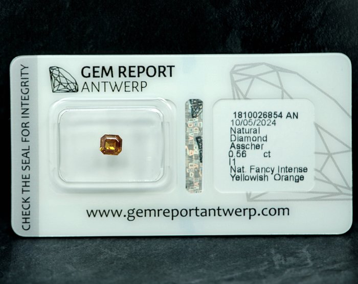 1 pcs Diamant  (Naturfarvet)  - 0.56 ct - Fancy intense Gullig Orange - I1 - Gem Report Antwerp (GRA)