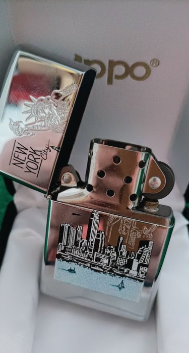 ZIPPO NEW YORK CITY - Lighter - Bronze (forgyldt og sølvbelagt/patineret/koldtmalet), Messing