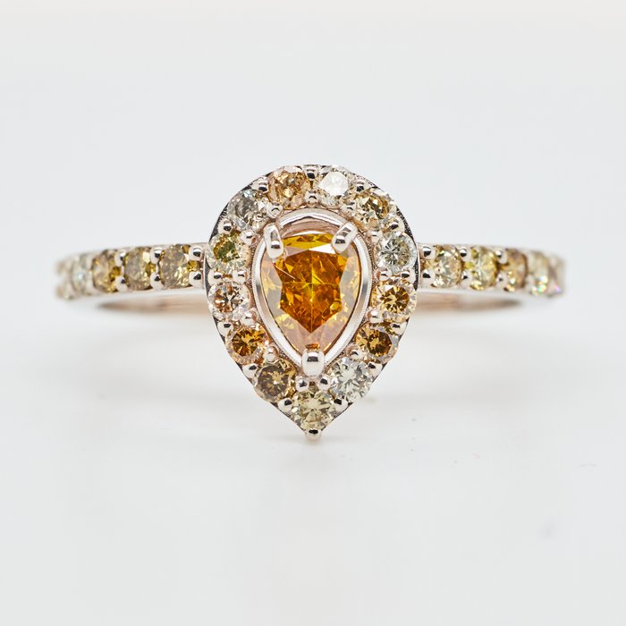 Ring - 14 karat Hvidguld -  0.80ct. tw. Diamant (Naturfarvet)