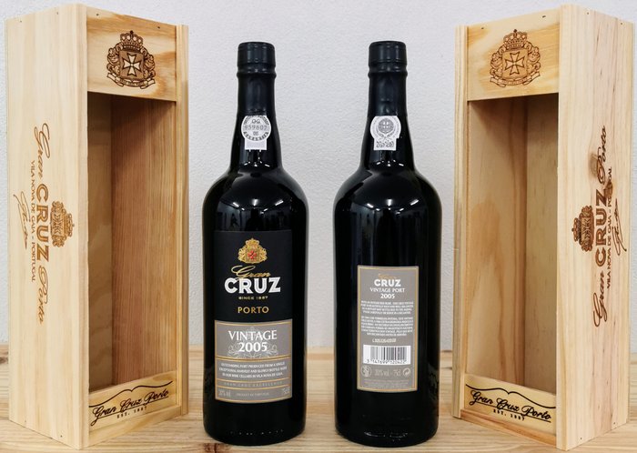 2005 Porto Cruz, Gran Cruz - Vintage Port -  Porto  - 3 Flasker (0,75 L)