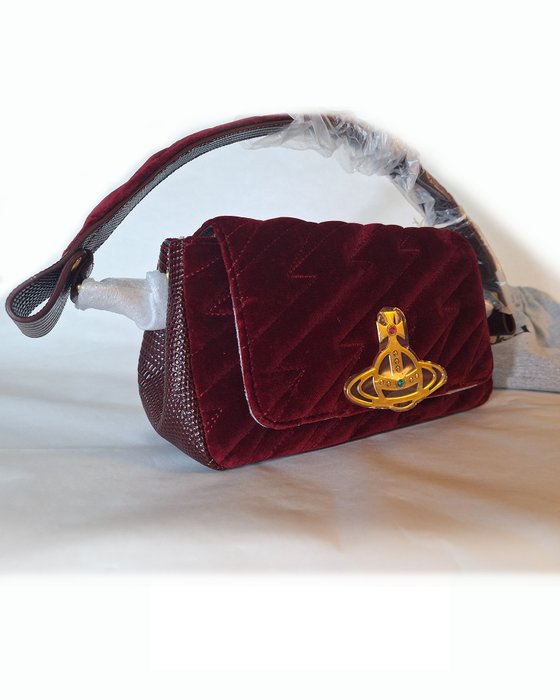 Vivienne Westwood - Hazel Quilted Medium - Burgundy - Skuldertaske