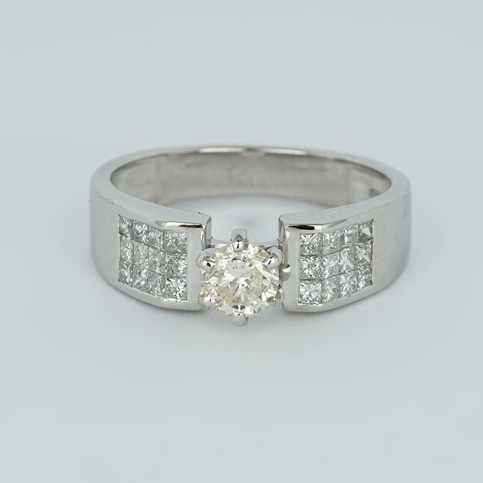 Ring - 14 karat Hvidguld -  0.97ct. tw. Diamant (Natur) - Diamant - Solitaire diamantring