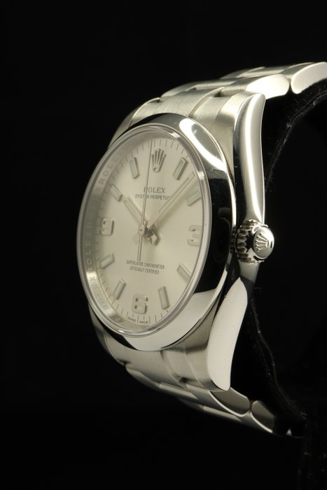 Rolex - Oyster Perpetual - 114200 - Unisex - 2011-nu