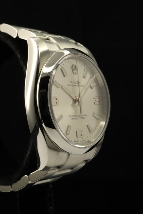 Rolex - Oyster Perpetual - 114200 - Unisex - 2011-nu