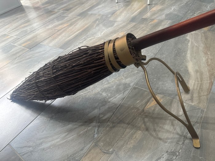 Harry Potter  - Actionfigur - Nimbus 2000 Broom - 1:1 - replica Prop - Italien