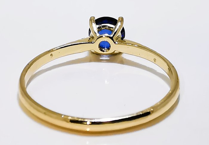 Ingen mindstepris - Ring - 14 karat Gulguld Safir