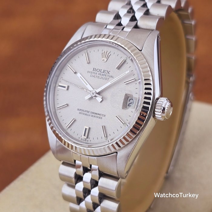 Rolex - Oyster Perpetual Datejust Silver Dial 31 mm - Ingen mindstepris - Ref. 6827 - Kvinder - 1978