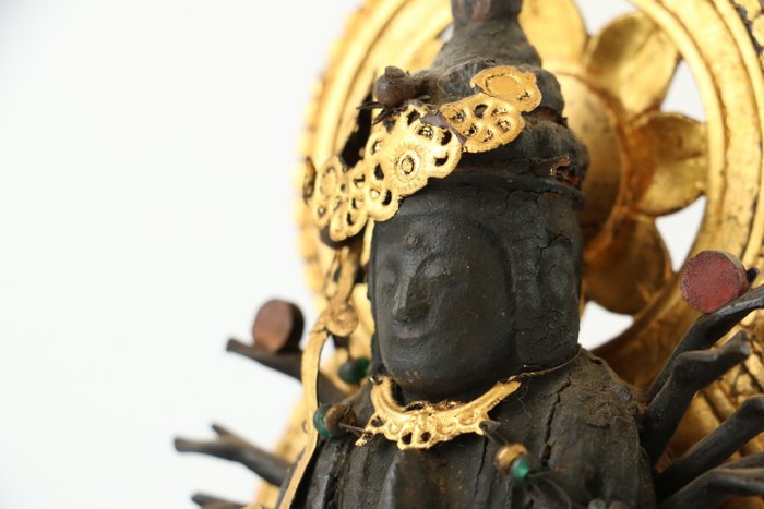 Træudskæring af den tusindarmede Avalokiteshvara-statue 木彫千手観音尊像 - Japan - Edo-perioden (1600-1868)