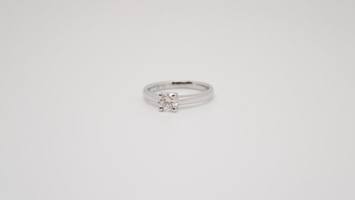 Forlovelsesring - 18 kraat Hvidguld -  070ct tw Diamant (Natur)