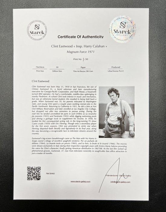 Magnum Force 1971 - Clint Eastwood « Insp. Harry Calahan » - Fine Art Photography - Luxury Wooden Framed 70X50 cm - Limited Edition Nr 02 of 30 - Serial ID 30450 - Original Certificate (COA), Hologram Logo Editor and QR Code - 100% New items.