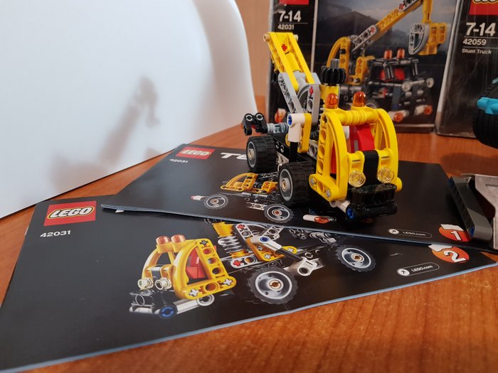 Lego - Technic - 42031 e 42046 - Technic - 2010-2020