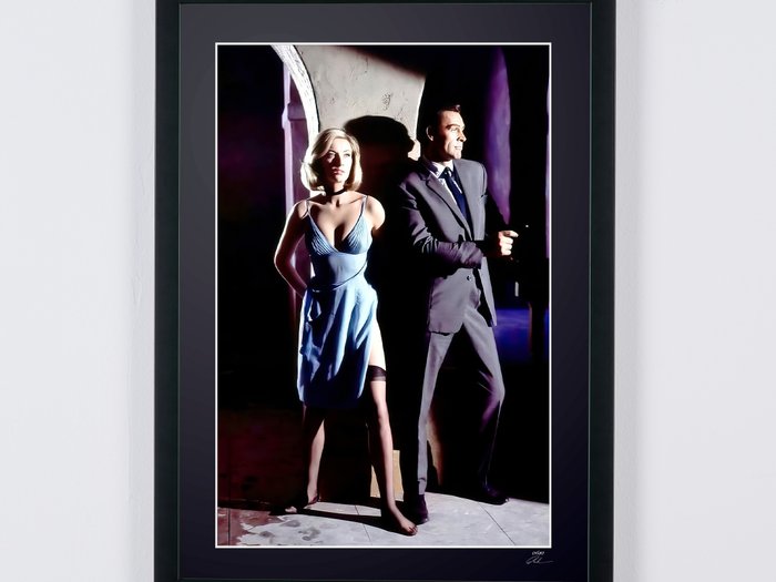 James Bond 007: From Russia with Love, Sean Connery as "James Bond "  Daniela Bianchi as "Tatiana Romanova" On Set - Fine Art Photography - Luxury Wooden Framed 70X50 cm - Limited Edition Nr 01 of 20 - Serial ID 17123 - Original Certificate (COA), Hologram Logo Editor and QR Code - 100% New it