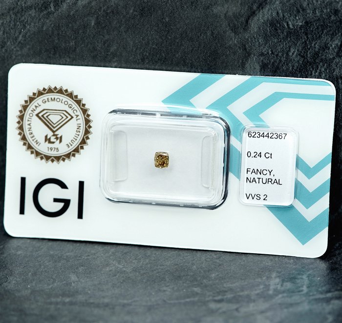 1 pcs Diamant  (Naturfarvet)  - 0.24 ct - Fancy Brunlig Gul - VVS2 - International Gemological Institute (IGI)