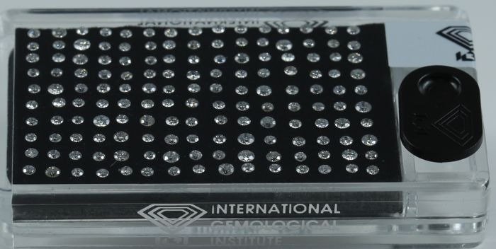 150 pcs Diamant  (Natur)  - 366 ct - Rund - G H I - I1 I2 - International Gemological Institute (IGI) - Forseglede æske diamanter