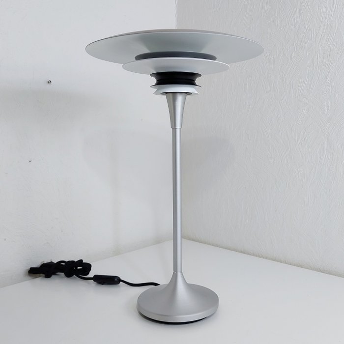 Belid - Joakim Fihn - Bordlampe - Diablo - Mat Alu - Aluminium