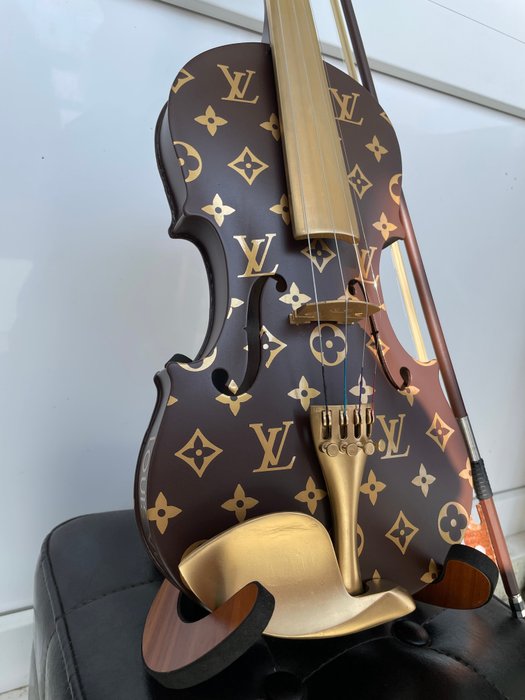 JReinhardt - Louis Vuitton Violin - Brown  Gold