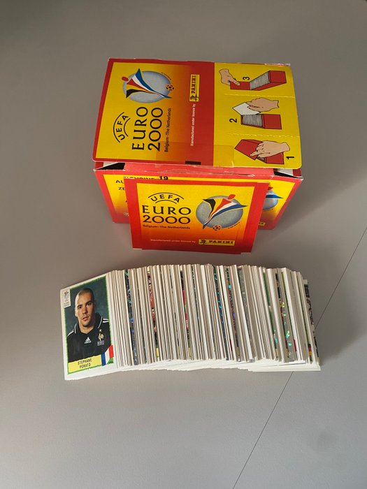 Panini - Euro 2000 - Including Zidane - Empty box + Pack + Complete loose Sticker Set