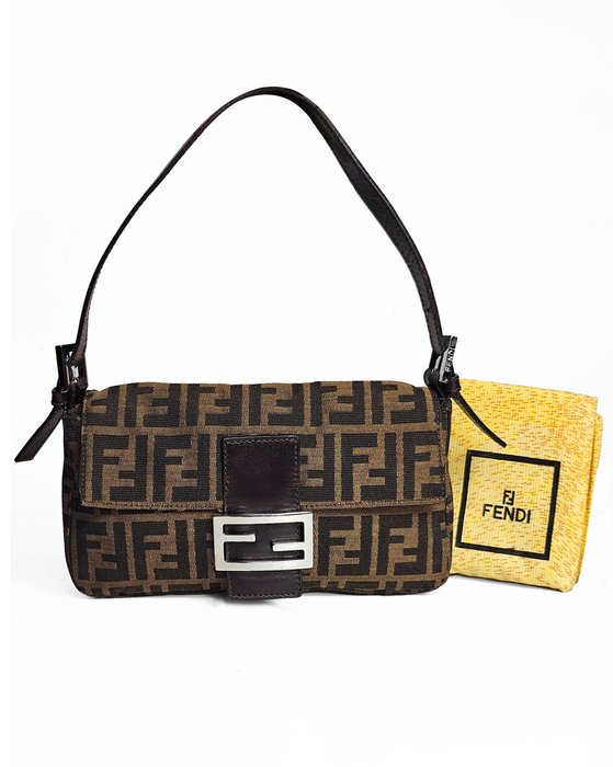 Fendi - Baguette Fantasia Zucca Modello Classic - Skuldertaske