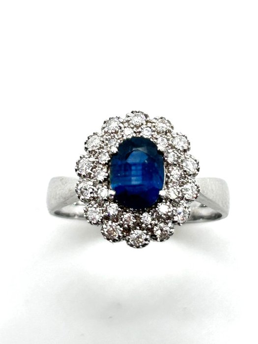 Ingen mindstepris - Ring - 18 kraat Hvidguld -  0.60ct. tw. Safir - Diamant