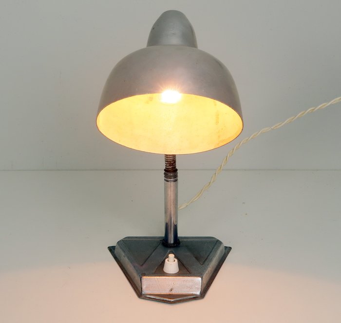 Pirouette - Lampe - Aluminium - juvelerers skrivebordslampe