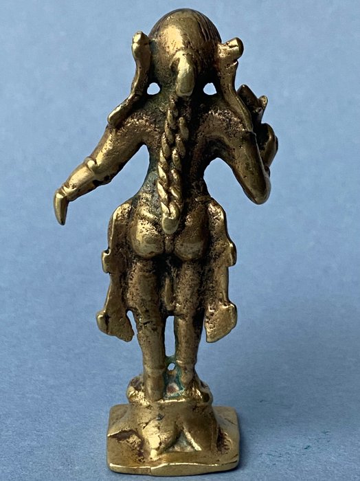 Shri Devi kvindelig guddom hvis betydning er "Hun der skinner" - 9 cm - Engangs voks bronze støbning - Indien - Moguldynastiet - III (1627-1857)