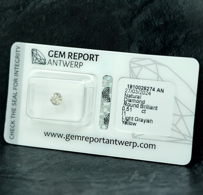 1 pcs Diamant  (Naturfarvet)  - 0.51 ct - Rund - Light Grålig Gul - I1 - Gem Report Antwerp (GRA)