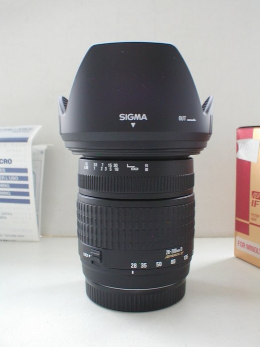 Sigma 28-200mmD F/3.5-5.6 Hyperzoom voor Minolta A / Sony A Zoomobjektiv