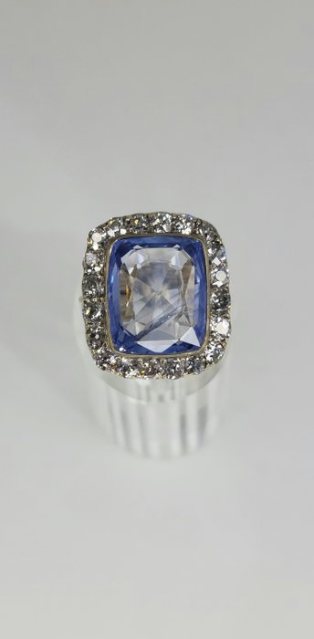 Ring - 14 karat Gulguld, Cushion Blue Natural Sapphire Ring (Sri Lanka) 8,50 karat -  8.50ct. tw. Safir - Diamant