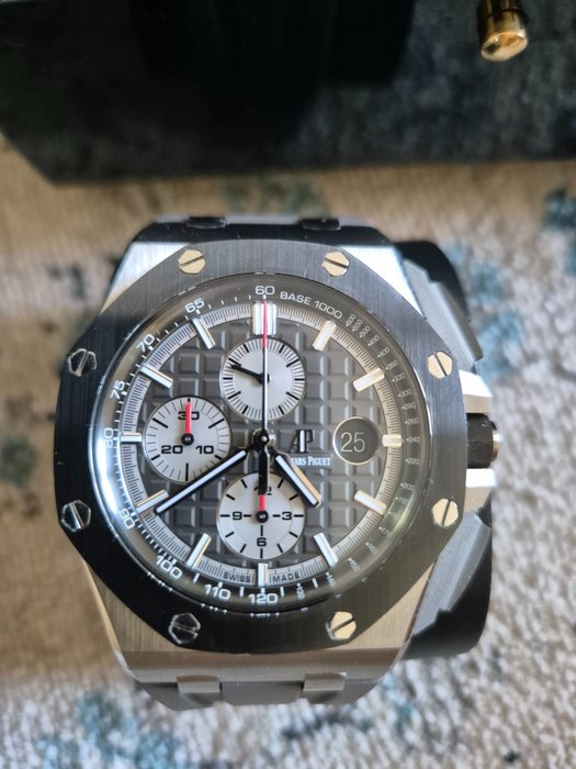 Audemars Piguet - Royal Oak Offshore - 26400I0 - Mænd - 2011-nu