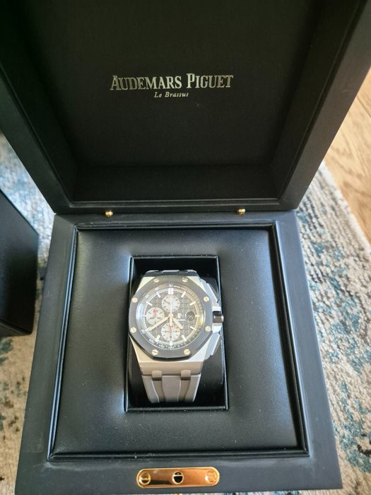 Audemars Piguet - Royal Oak Offshore - 26400I0 - Mænd - 2011-nu