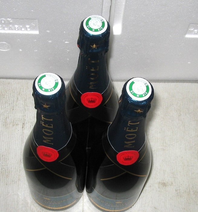 Moët  Chandon, Moët  Chandon Nectar Impérial - Champagne Demi-Sec - 3 Flasker (0,75 L)