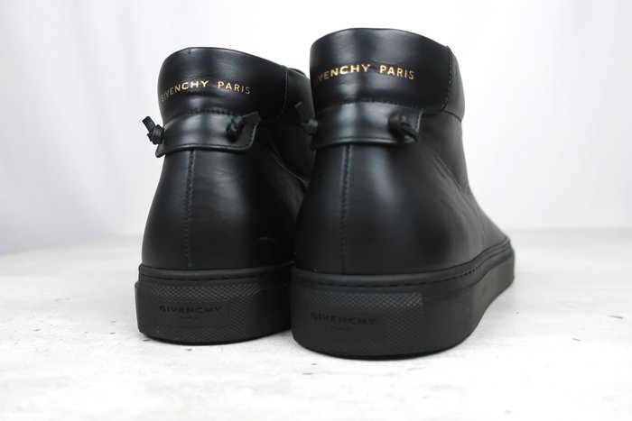 Givenchy - Træningssko med ankelstøtte - Størelse: Shoes / EU 42