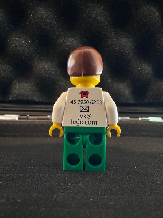 Lego - Minifigurer - VERSION 6 - JØRGEN VIG KNUDSTORP - LEGO BUSINESS CARD MINIFIGURE - RARE - NO - 2010-2020