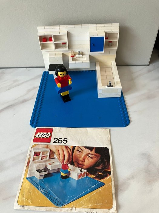 Lego - 265 FREE SHIPPING - Holland