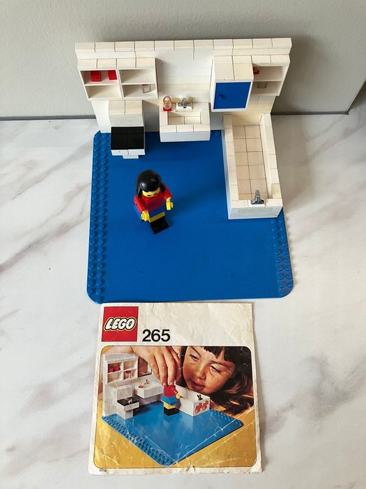 Lego - 265 FREE SHIPPING - Holland