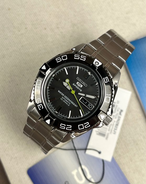 Seiko - 5 - Automatic Day Date - SNZB23J1 - Ingen mindstepris - Mænd - 2011-nu