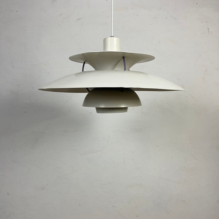 Louis Poulsen - Hængende lampe - PH5 - Metal