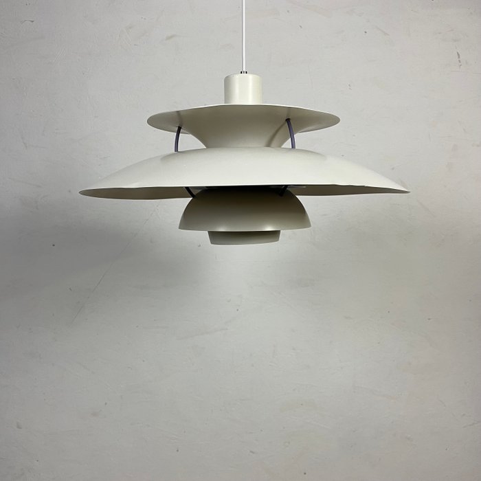 Louis Poulsen - Hængende lampe - PH5 - Metal