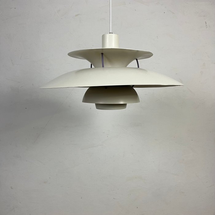 Louis Poulsen - Hængende lampe - PH5 - Metal