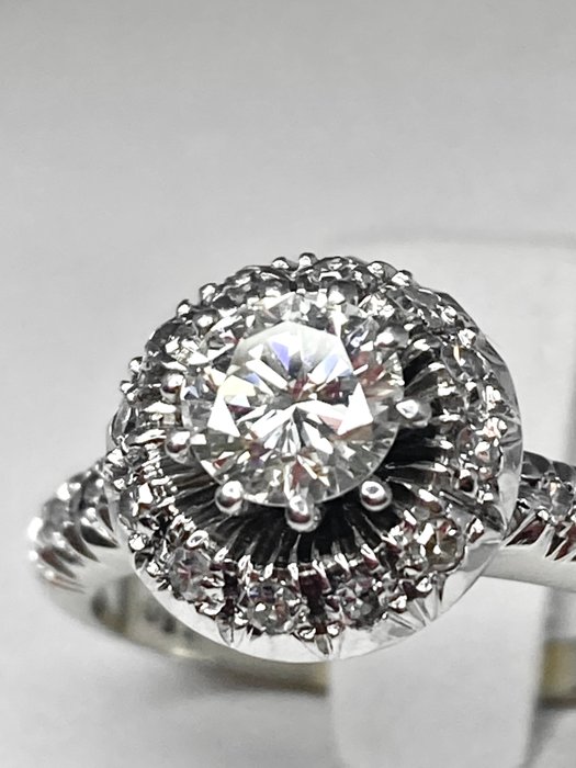 Pala Diamond - Ring - 18 kraat Hvidguld -  0.83ct. tw. Diamant (Natur)  - Vidunderlig ring