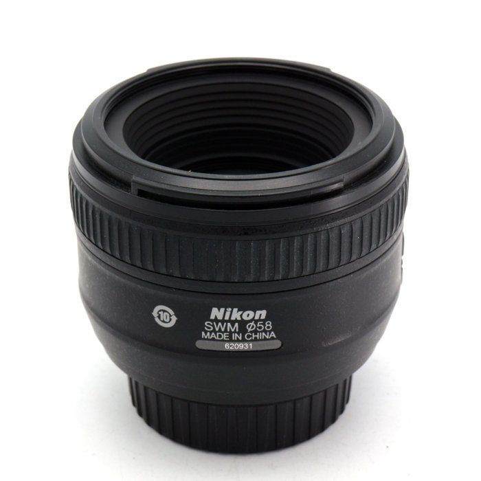 Nikon AF-S 50mm f/1.4G met HB-47 zonnekap en filter | Prime objektiv