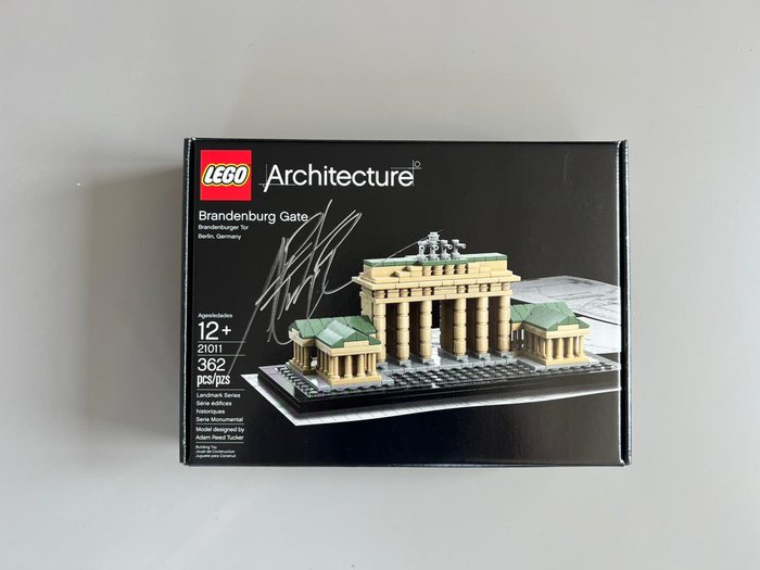 Lego - 21011 Architecture Brandenburg Gate - signed by designer