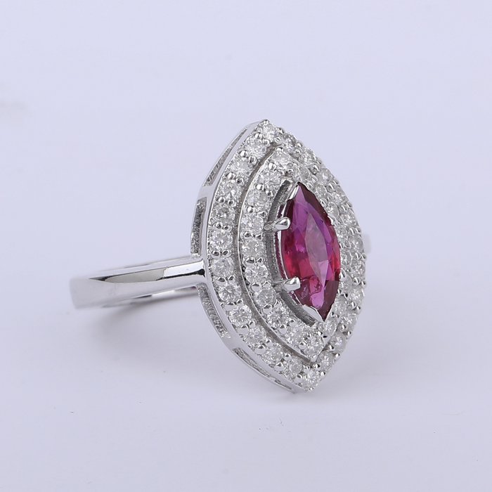 Ring - 14 karat Hvidguld -  2.09ct. tw. Rubin - Diamant - Ruby diamantring