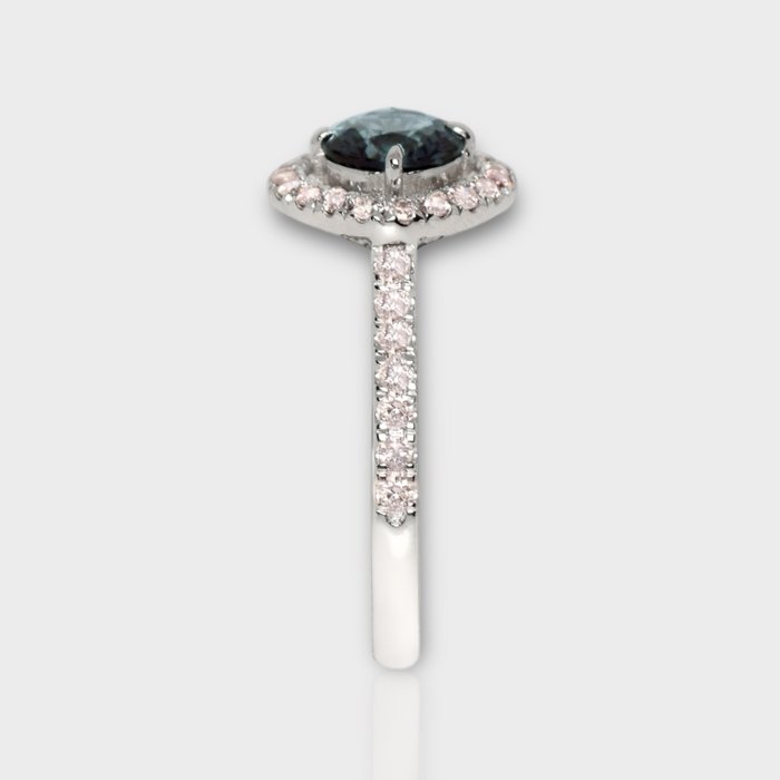 Ingen mindstepris - Ring - 14 karat Hvidguld -  1.45ct. tw. Spinel - Diamant - GCI 1.01 Vivid Blue